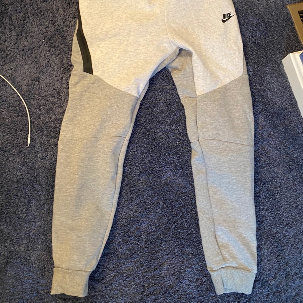 Mens M Nike Joggers colorblock white grey